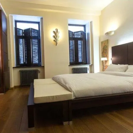 Muri Nativi Degli Appartamenti Bed & Breakfast Pescara